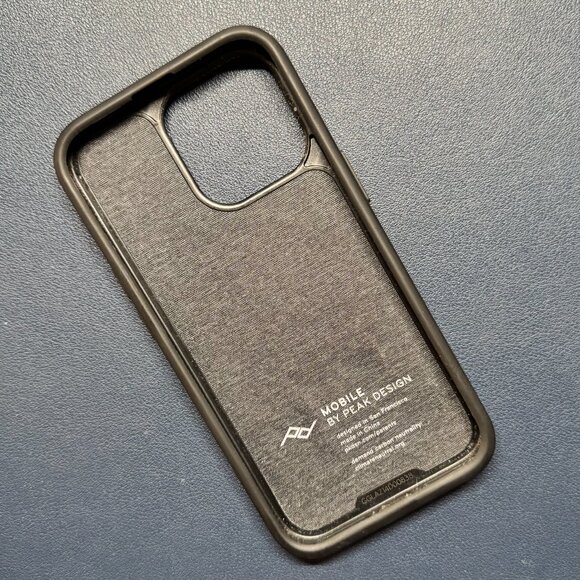 Peak Design Everyday Case w/ Loop for iPhone 13 Pro - Picture 2 of 5